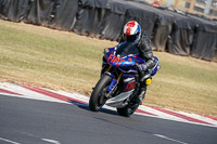 donington-no-limits-trackday;donington-park-photographs;donington-trackday-photographs;no-limits-trackdays;peter-wileman-photography;trackday-digital-images;trackday-photos